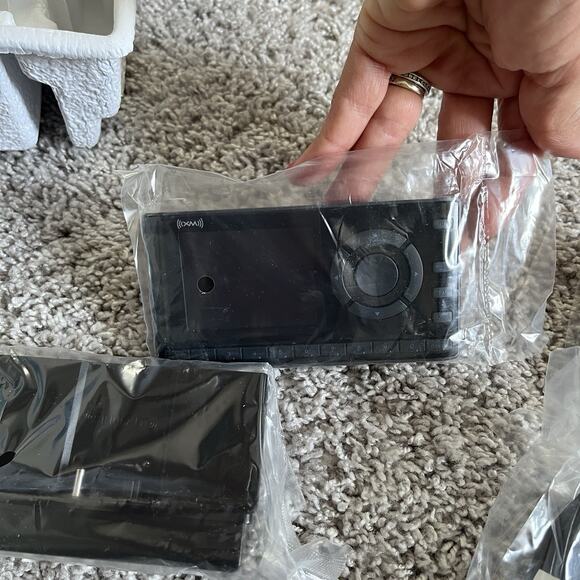 Sirius XM Onyx EZ Radio Vehicle Kit New Open Box - Picture 8 of 16